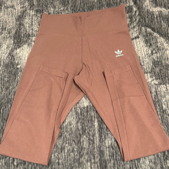 adidas Pants - Adidas Women's peach Leggings EUC